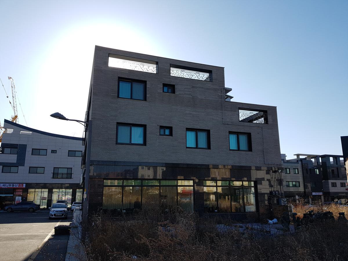 Buzz Guesthouse Incheon Exterior photo