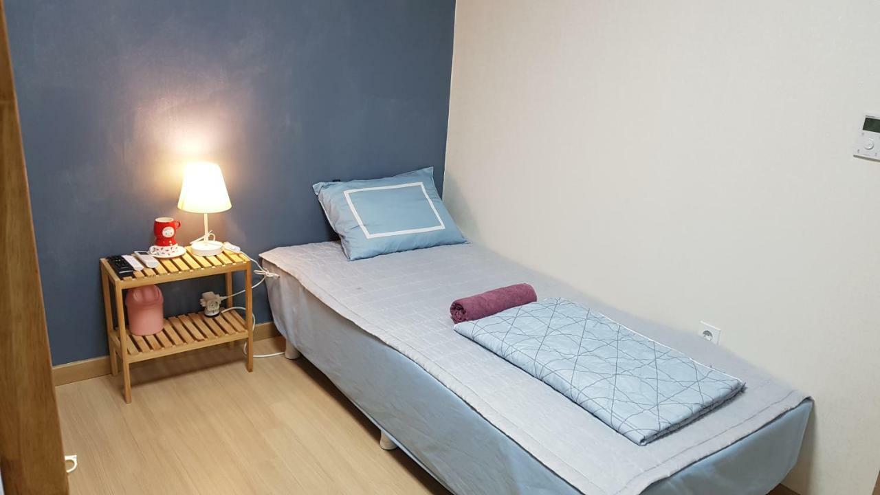 Buzz Guesthouse Incheon Exterior photo